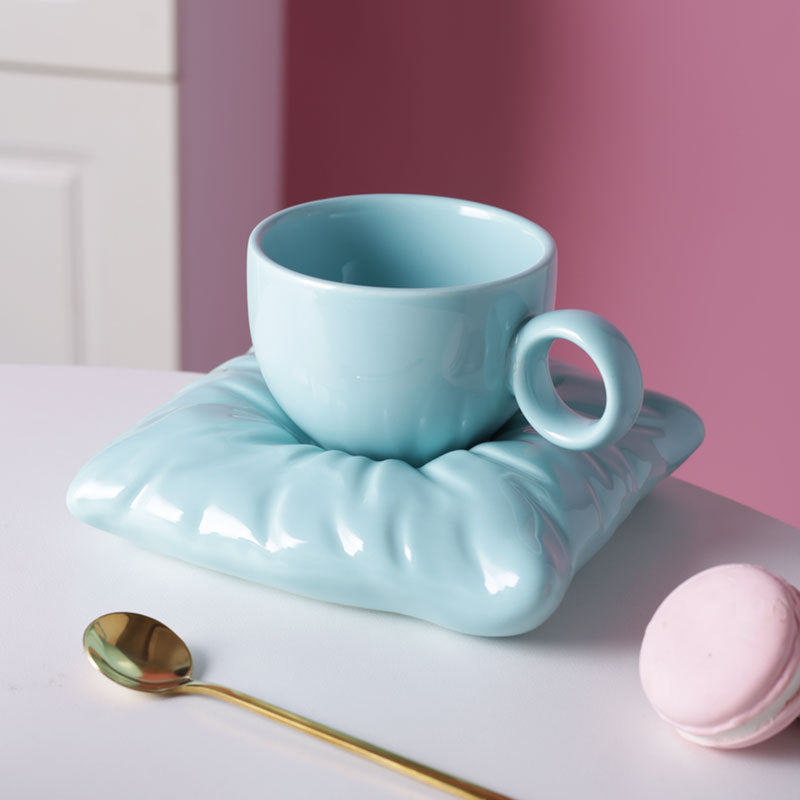 Nordic Style Ceramic Cup With Pillow
